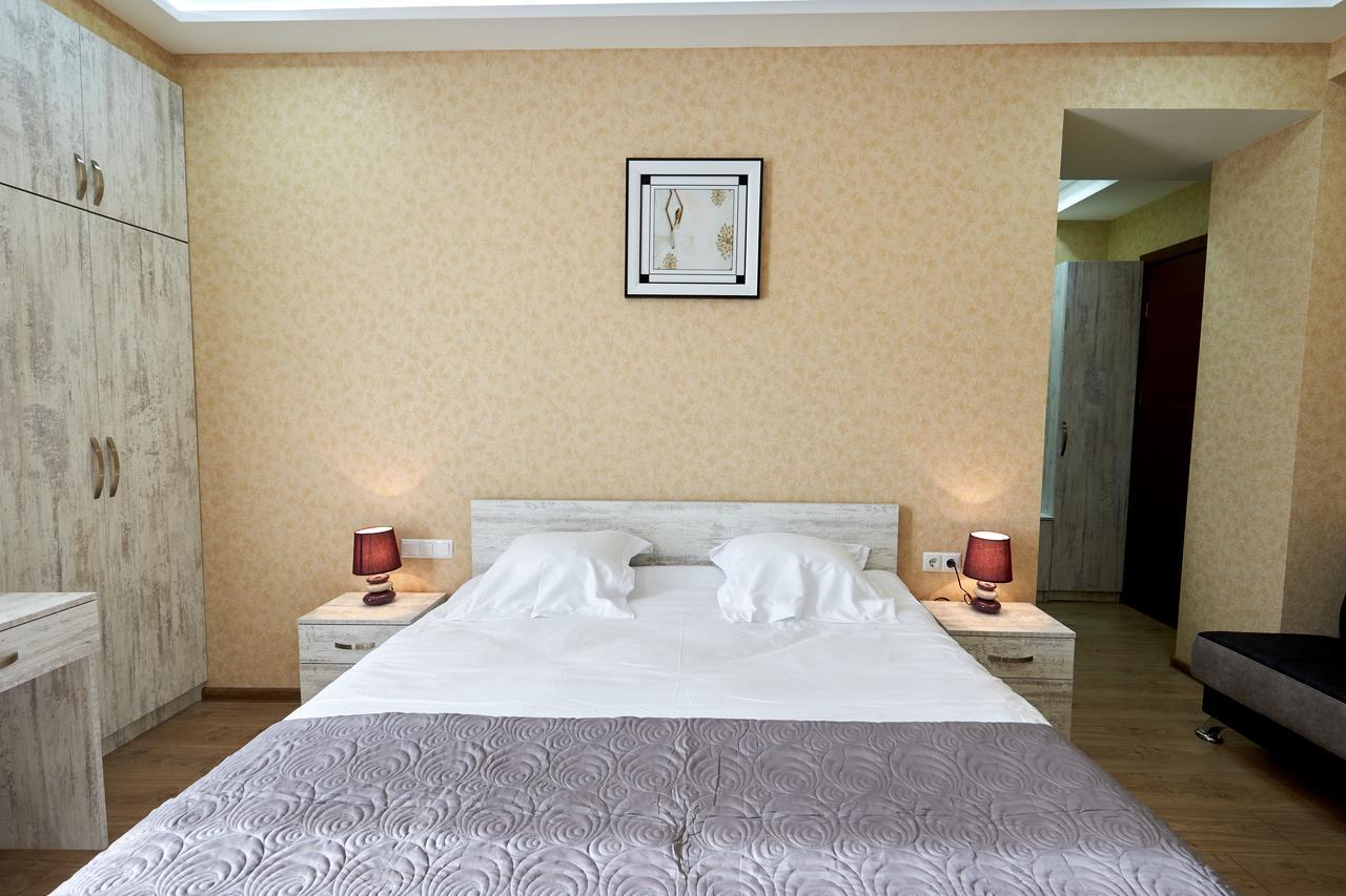 Guest Hotel Tbilisi Buitenkant foto